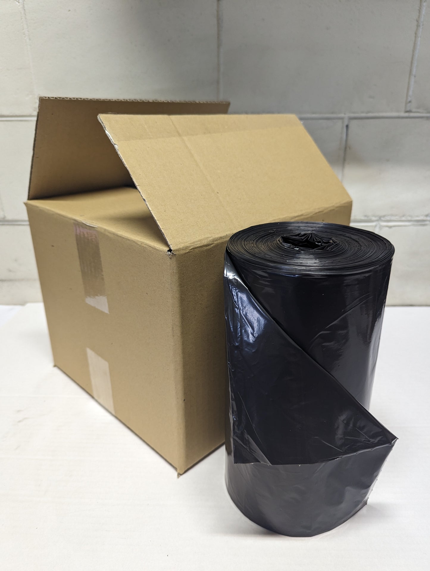 140 Litre Garbage Bags / Bin Liners (qty. 200)